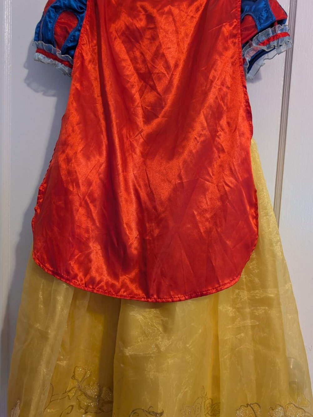 Disney Princess Snow White dress - Picture 3 of 6